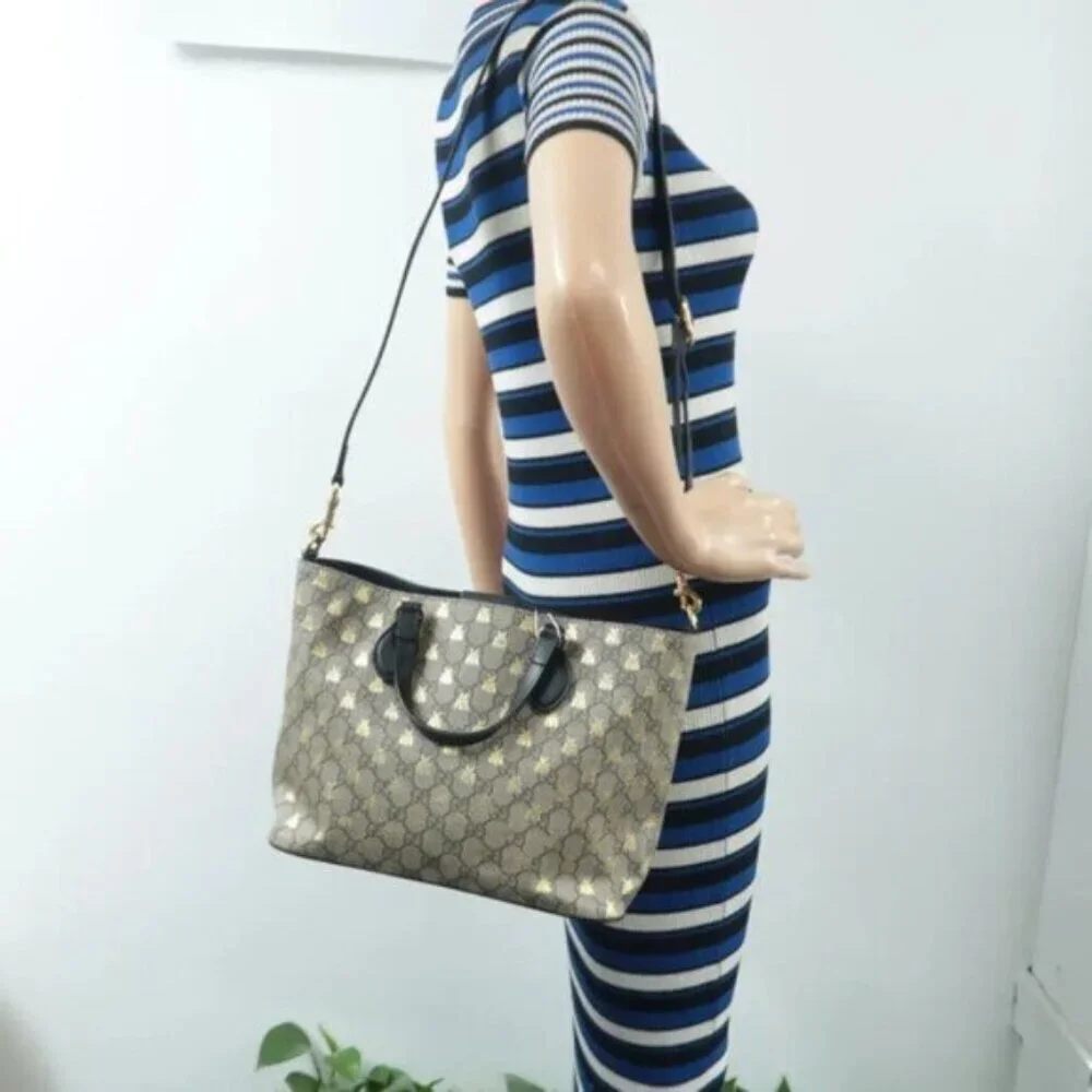 Authentic Gucci GG Supreme Bees Tote Bag Canvas Leather Crossbody Luxury